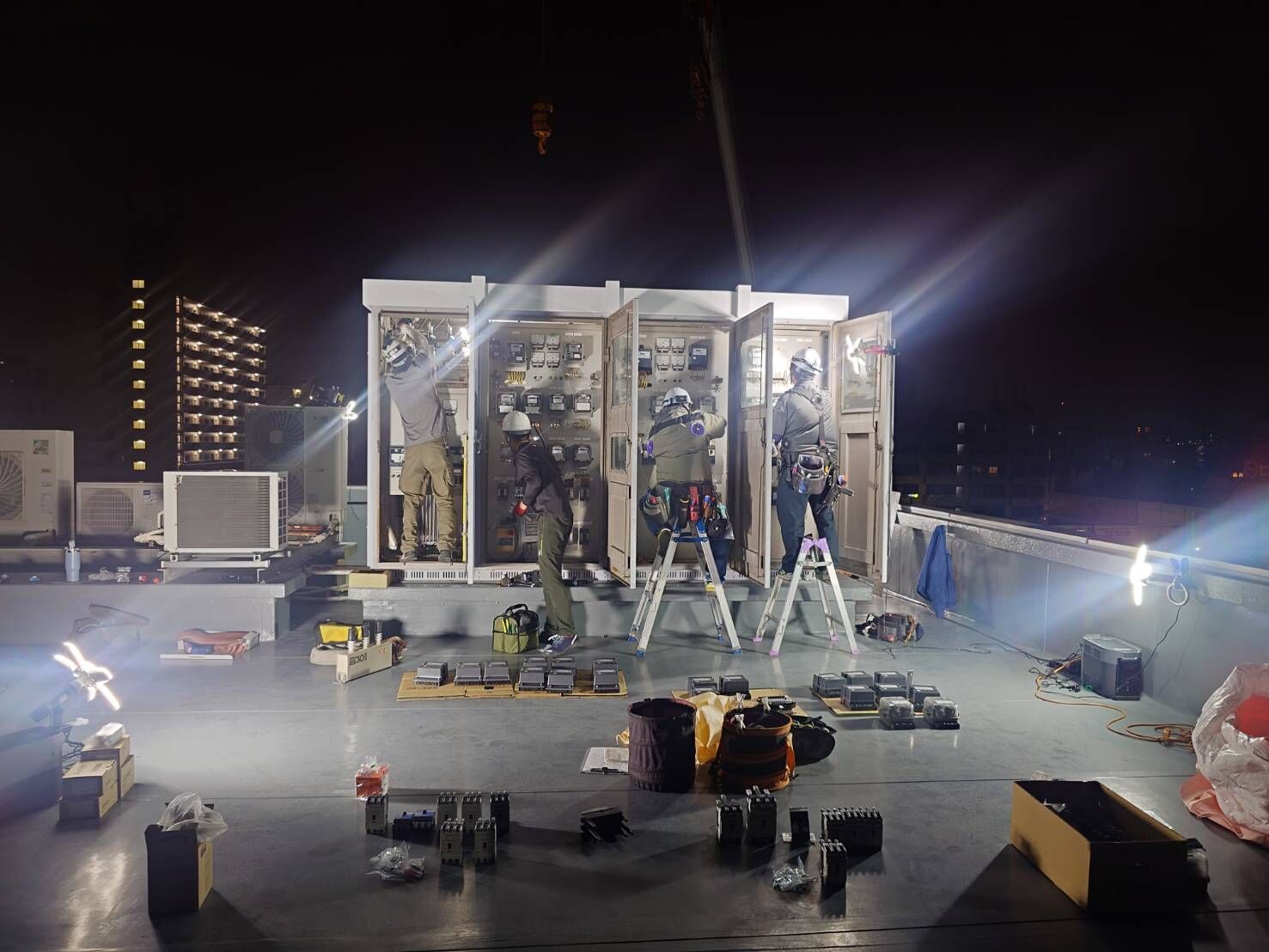 愛知県名古屋市天白区｜ビル屋上キュービクル 高圧受変電設備機器更新工事